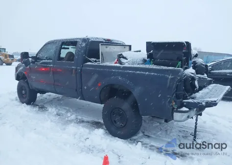 2001 Ford F-250 Lariat/Xl/Xlt z USA, uszkodzony, nr VIN 1FTNW21F01EB14474